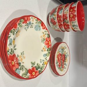12 piece Pioneer Woman Dish set